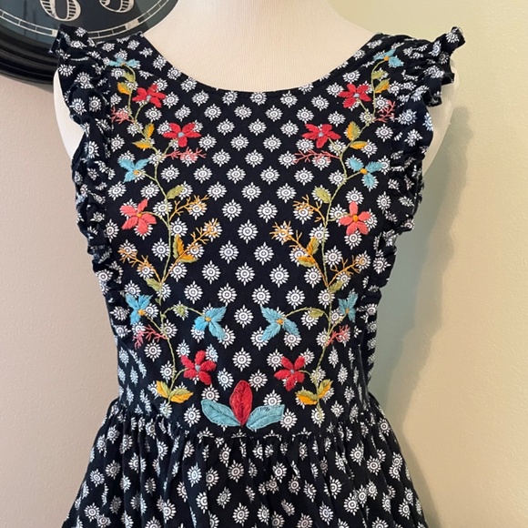 Mata Traders Cotton peasant dress with embroidery XS - Picture 2 of 9